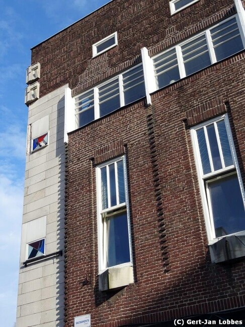 Apotheek Tuypens (vm), Sint-Niklaas, een ontwerp uit 1929
<br/>
Gert-Jan Lobbes, 2019